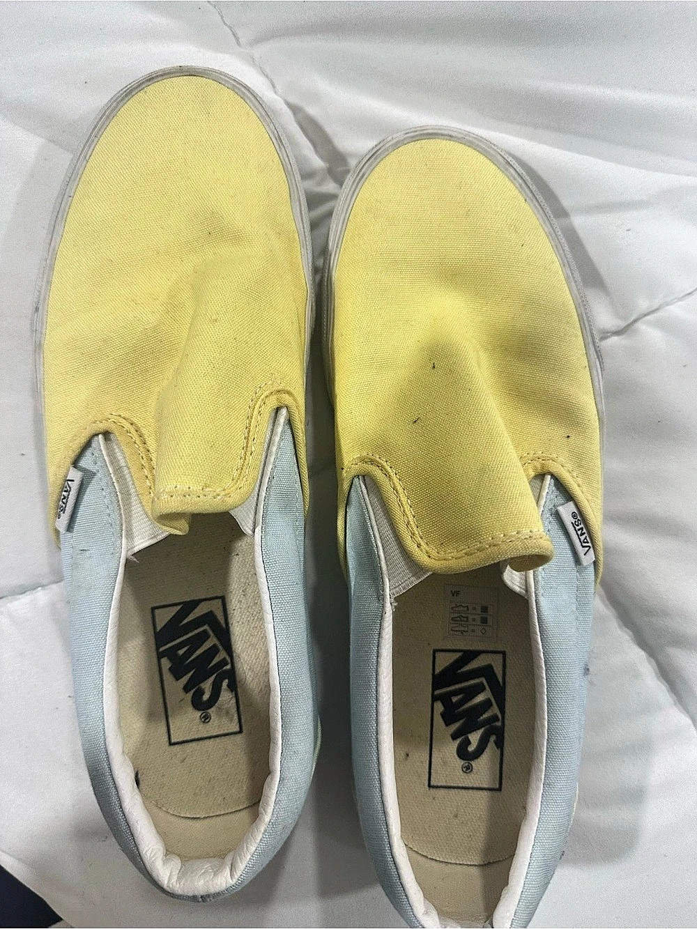 Vans Classic Slip-On Yellow Slip-On Sneakers US 8.5
